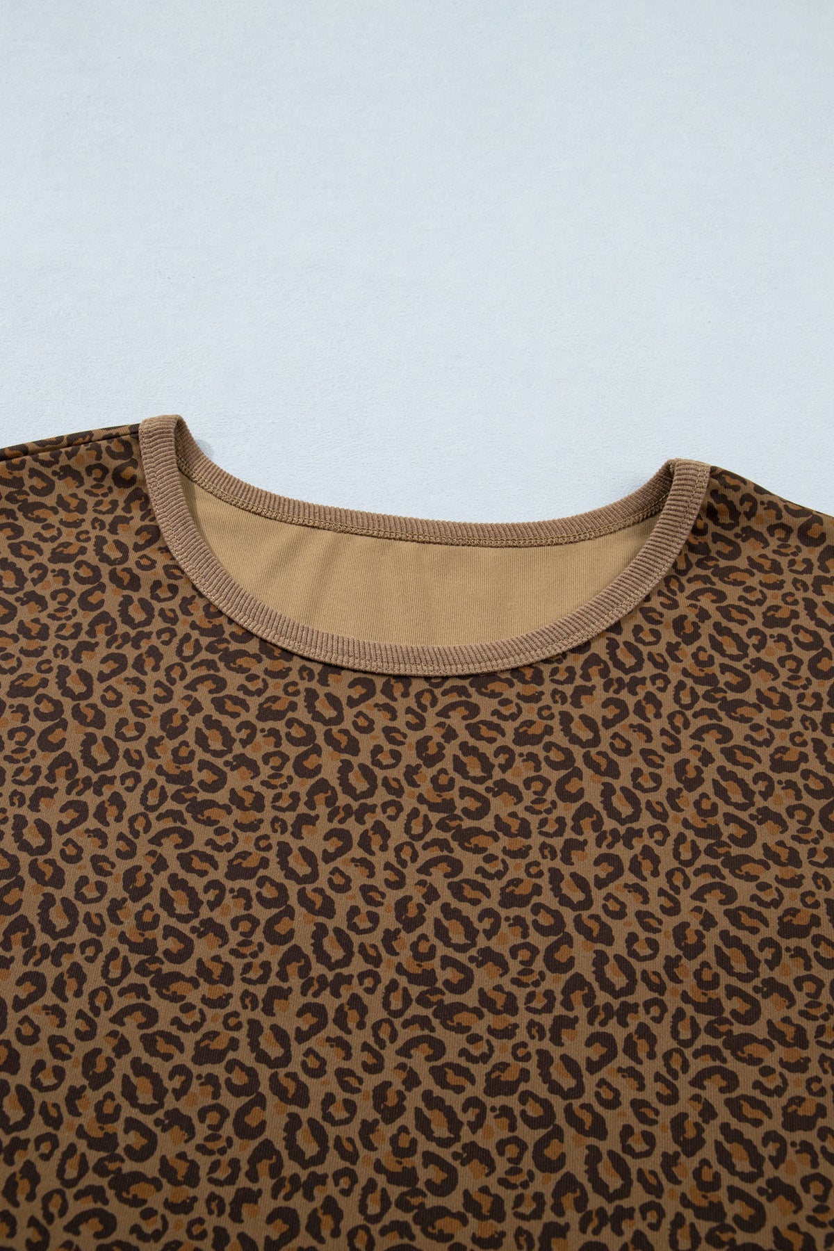 Plus Size Leopard Ribbed Trim Short Sleeve Tee