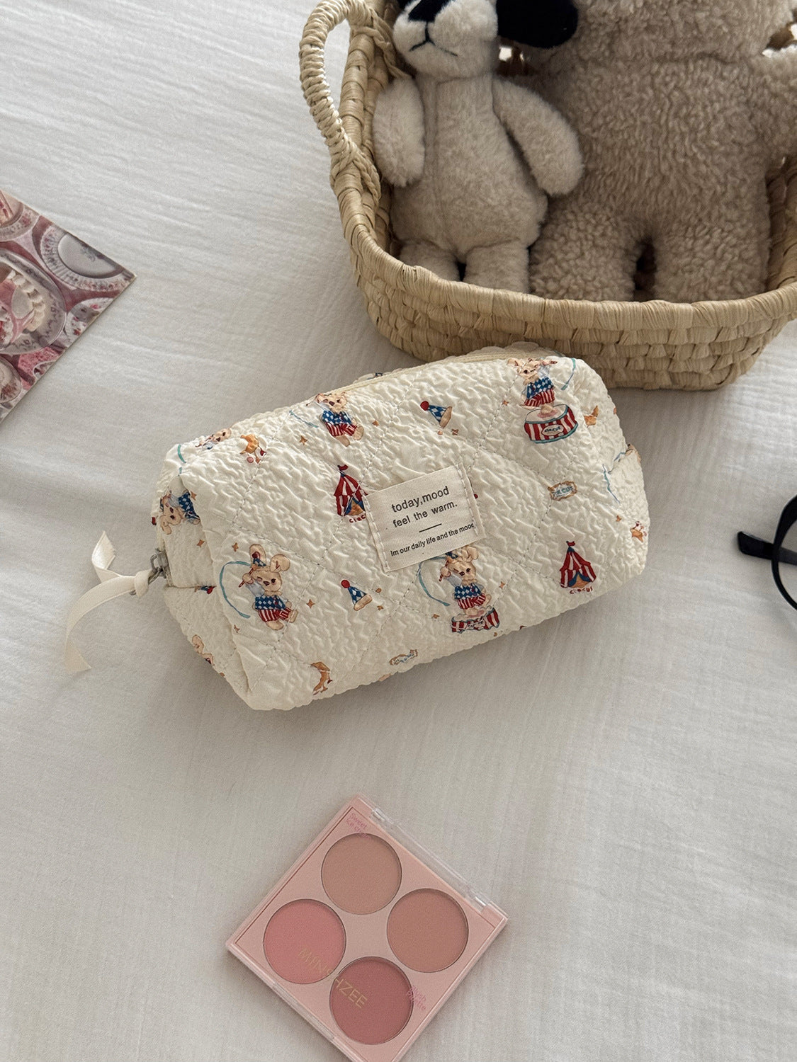 Rabbit Paradise Makeup Bag Travel Portable Large-Capacity Toiletry Bag