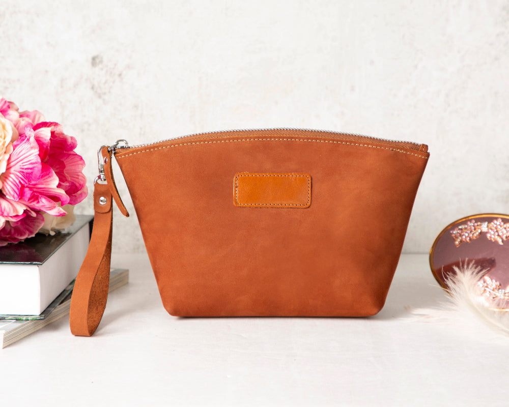 Luna Leather Makeup Bag – Genuine Leather Toiletry & Dopp Kit for Men & Women for Travel Elegance | Minimal & Handcrafted