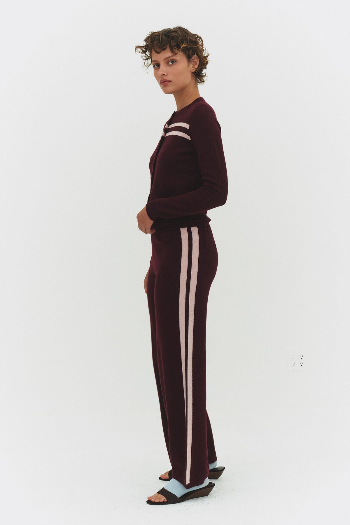 CASHMERE WOOL STRIPE CARDIGAN IN RASPBERRY CREAM