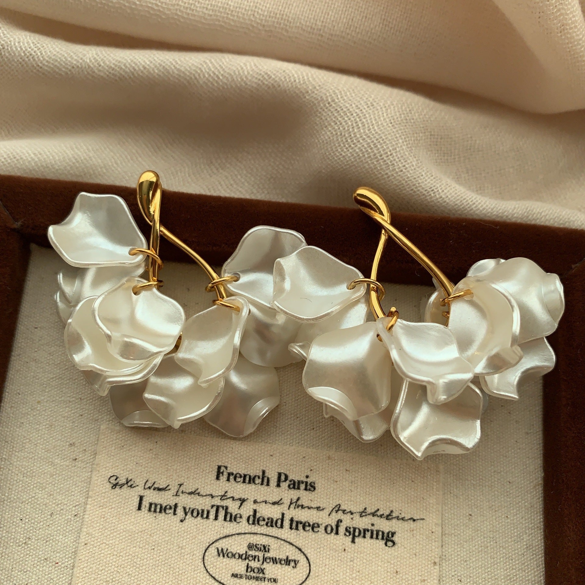 Flower Simple Elegance Retro Elegant Natural Soft Earrings