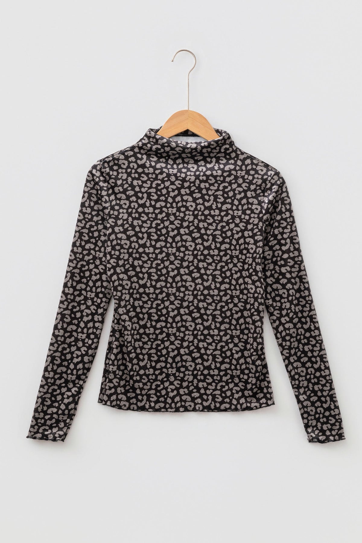 Leopard Long Sleeve Pullover Western Style Top