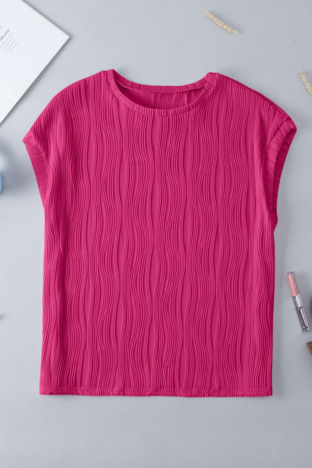 Plus Size Solid Wavy Textured Short Sleeve Tee