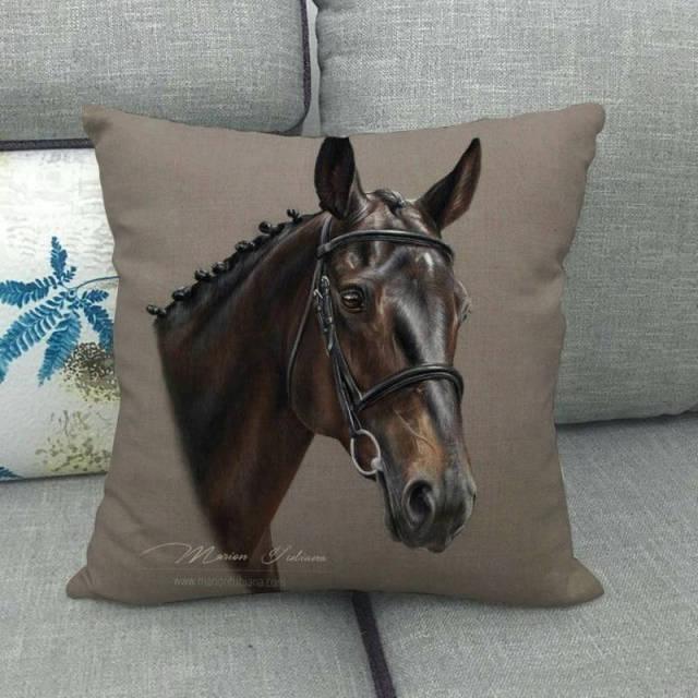 New Animal Pattern Pillow Cover Simple Wind Pillow Set Art Home Decorative Throw Pillow Cover Horse Cotton Linen Cushion for Couch Sofa Bedroom Livingroom Kitchen Car Restoring Ancient Ways Horse Head Decorative Cushion Covers 45x45CM